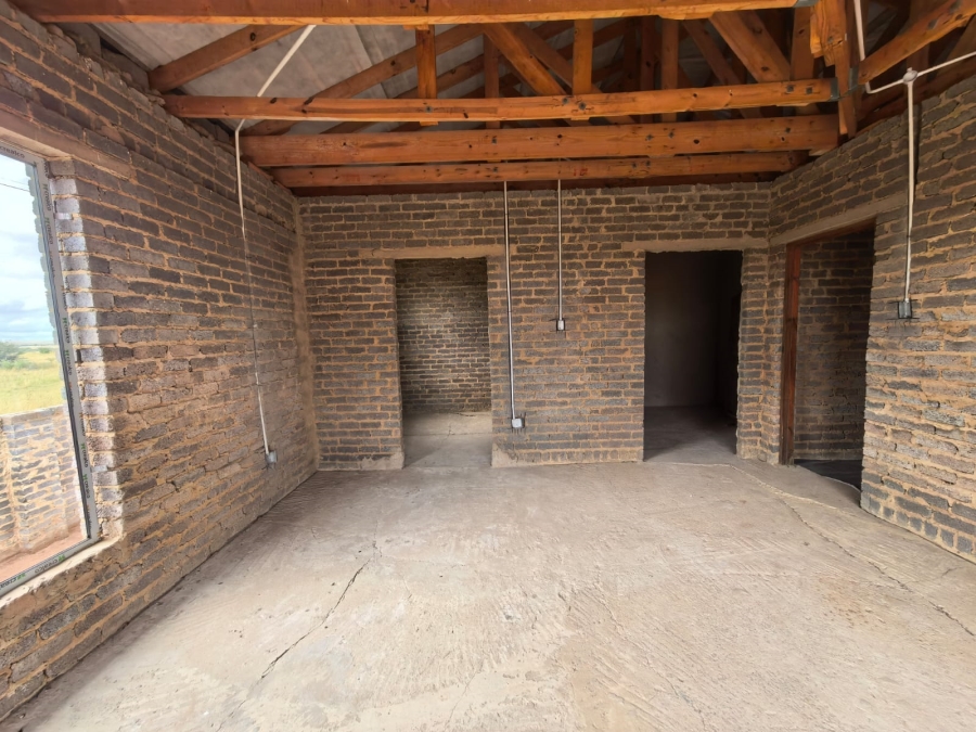 5 Bedroom Property for Sale in Parys Free State